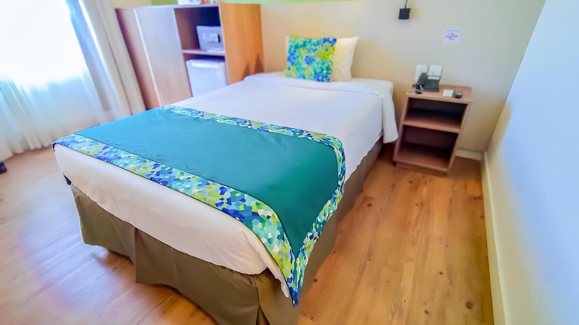 Blue Tree Towers 4*